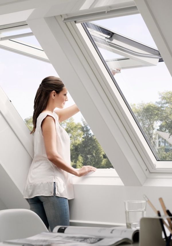 slider-velux-roof-window.jpg